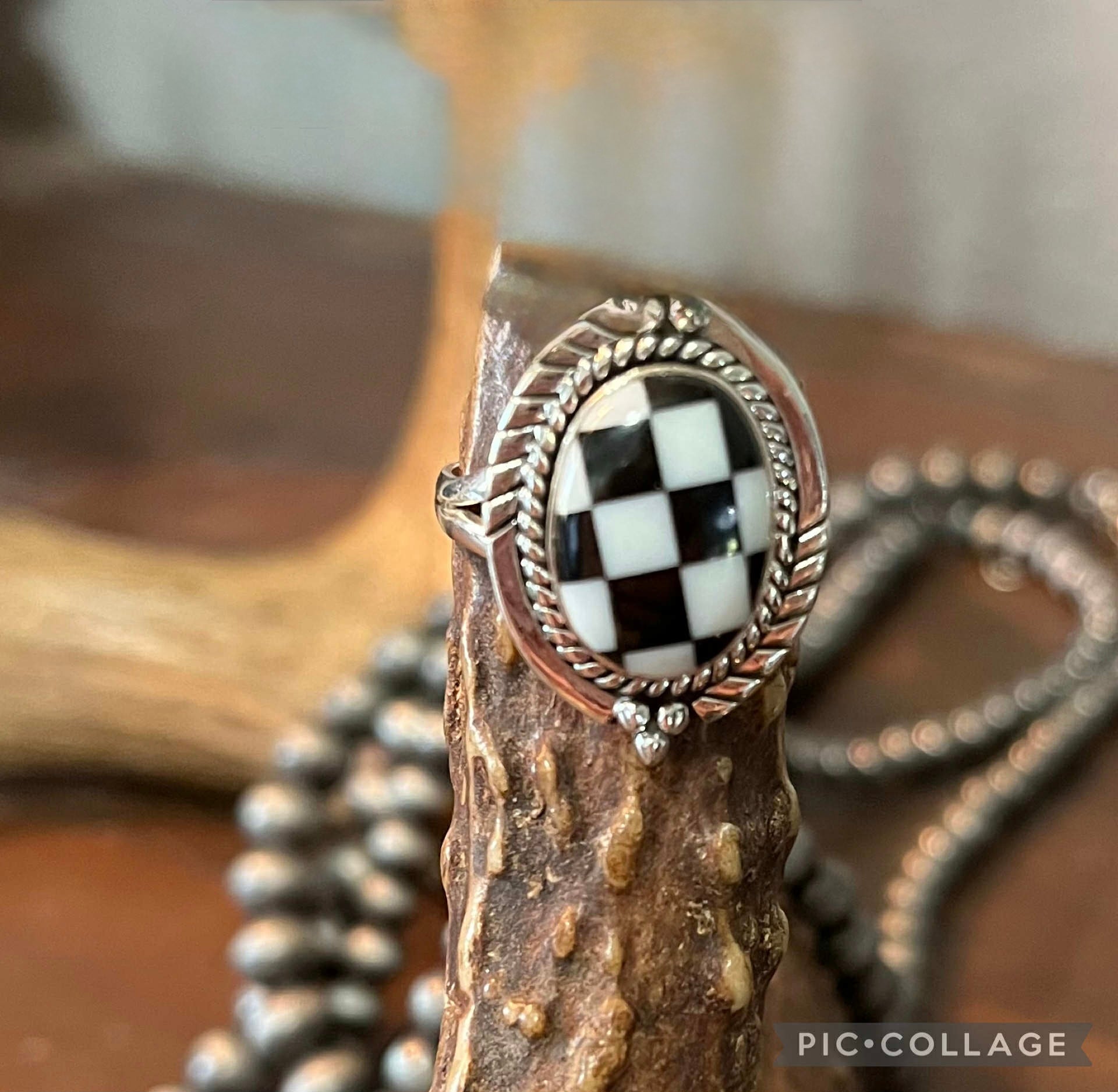 Checkered Ring