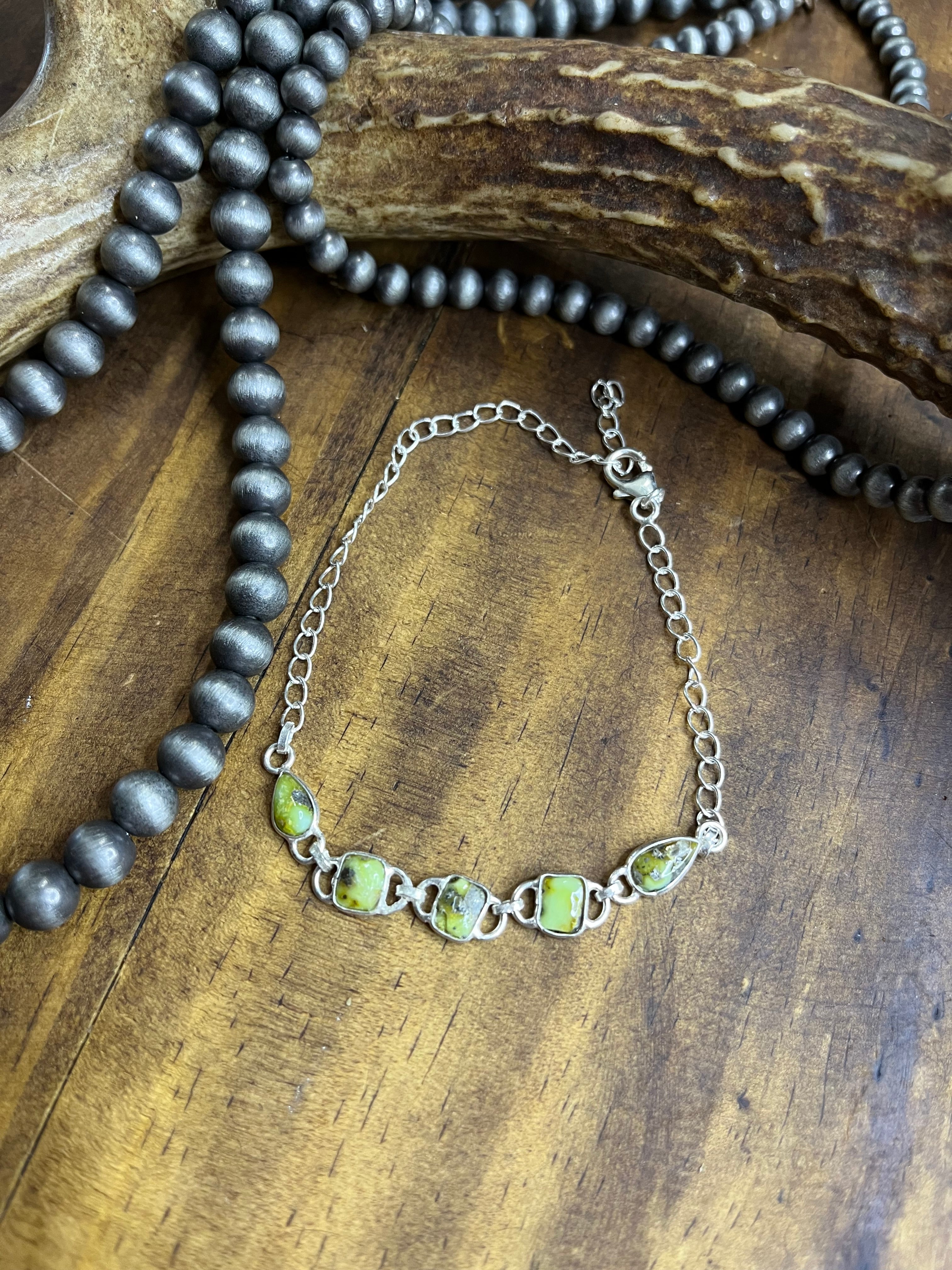 Palomino Bracelet “Dainty”